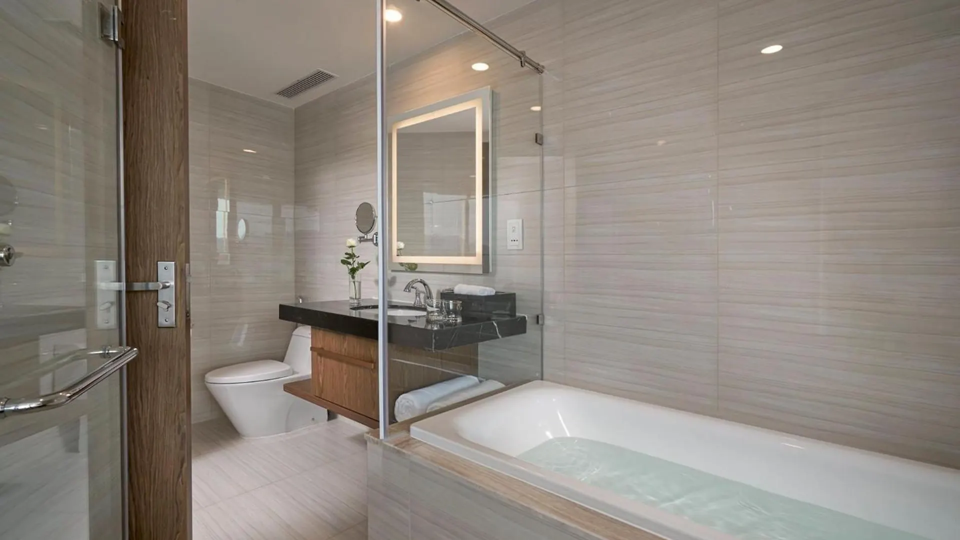 Apartment Homie Panorama Beachfront Residences Nha Trang Vietnam